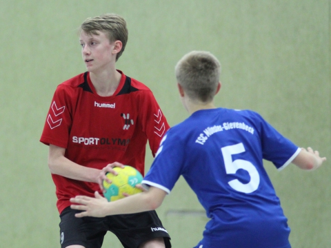Chancenlos waren Max Opitz und die Handballfreunde beim Tabellenzweiten JSG Tecklenburger Land. (Foto: Heidrun Riese)