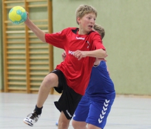 Leonard Stein war einer der erfolgreichsten Torschützen einer überlegenen Handballfreunde-Mannschaft. (Foto: Heidrun Riese)