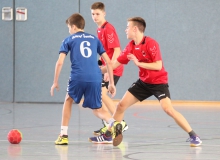 Brauchten zu lange, um ins Spiel zu finden: Lukas Unrau (r.), Leon Hinz (m.) und die Handballfreunde-C-Jugend. (Foto: Heidrun Riese)