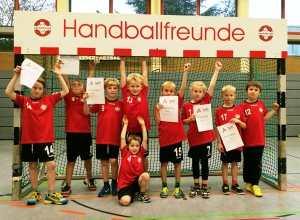 Tüchtiger Nachwuchs: die Minis der Handballfreunde. (Foto: Birgit Hinz)