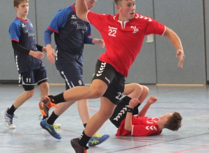Philip Derksen und die B1-Jugend der Handballfreunde feierten ihren zweiten Saisonsieg. (Foto: Heidrun Riese)