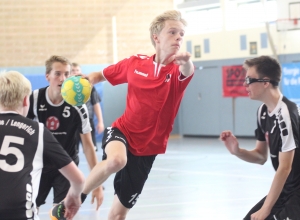 Luis Kuhlmann will mit seinen Teamkollegen von der A-Jugend der Handballfreunde in die Landesliga. (Foto: Heidrun Riese)