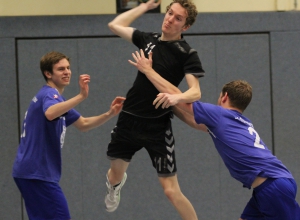 Fordern den Favoriten heraus: Heiko Meier und die zweite Mannschaft der Handballfreunde. (Foto: Heidrun Riese)