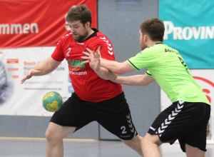 Christoph Wallroth hatte mit den Handballfreunden wenig Mühe, einen klaren Sieg gegen die Reserve des ASV Senden herauszuwerfen. (Foto: Heidrun Riese)