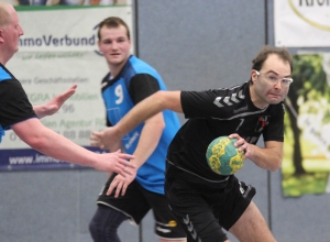 Wichtige Stütze: Kurzfristig ins Team berufen leistete Tim Wienkamp mit seinen sechs Treffern einen wichtigen Beitrag zum Heimsieg der Handballfreunde. (Foto: Heidrun Riese)