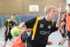 Ihre liebe Müh und Not hatten Luis Kuhlmann und seine Mannschaftskollegen von der B-Jugend der Handballfreunde damit, den Ball im Tor unterzubringen. (Foto: Heidrun Riese)